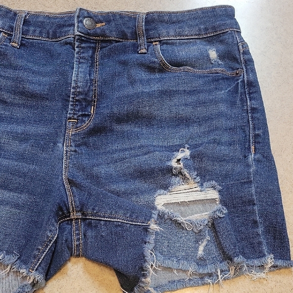 Old Navy Blue Distressed High Rise Jean Shorts Size 10 - Picture 8 of 10